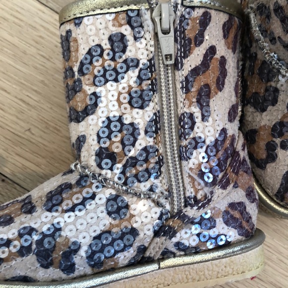 Nordstrom Rack Faux Shearling Leopard Bootie. Warm and ADORABLE. SO FUN - Picture 4 of 5